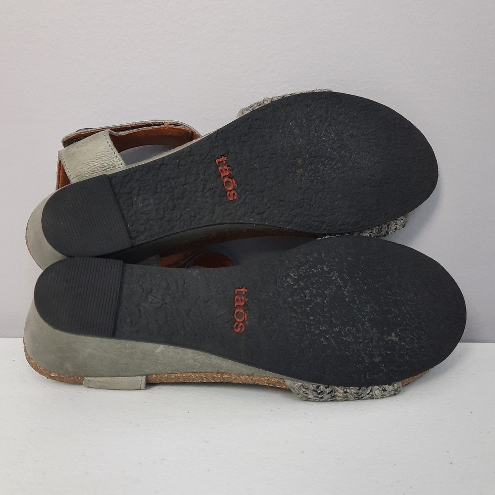 Taos Gray Leather Wedge Sandals size 41 - Picture 7 of 9